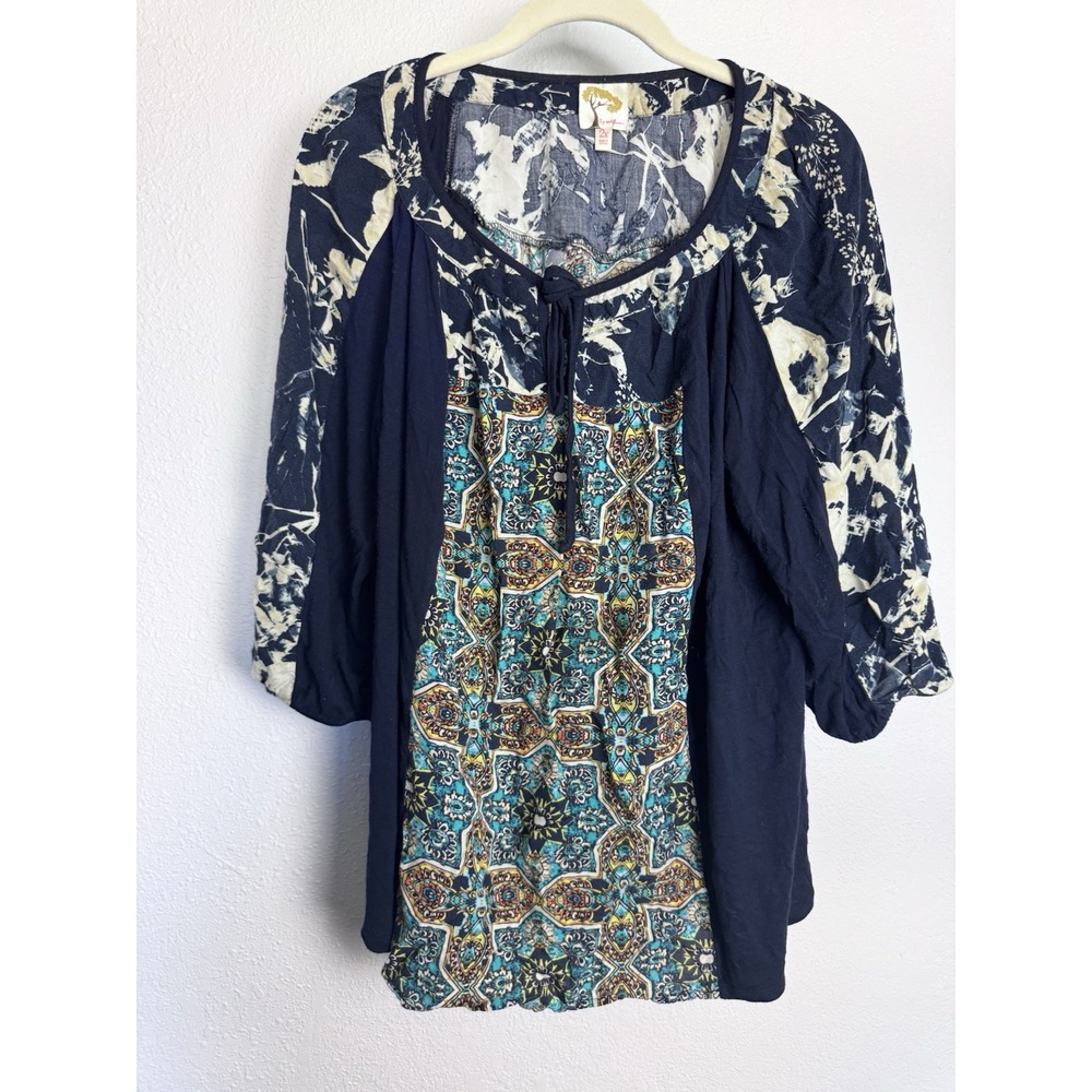 Fig & Flower Boho Blouse 2X Mixed Print Peasant Top‎ Tie Neck Flowy Rayon